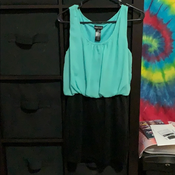 Dresses & Skirts - Dress
